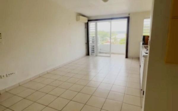 Appartement à louer    3 pièces •  Sinnamary