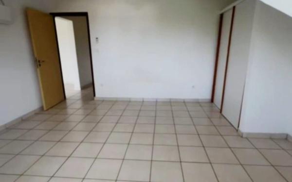 Appartement à louer    3 pièces •  Sinnamary