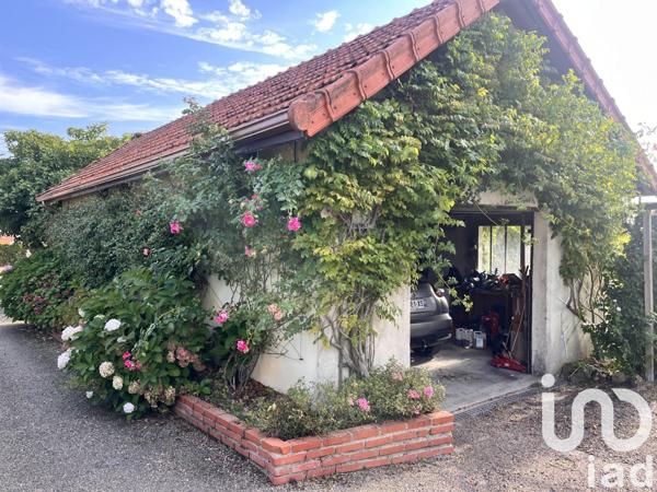 Longère 8 pièces de 217 m² à Chalmoux (71140)