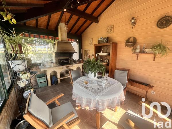 Longère 8 pièces de 217 m² à Chalmoux (71140)