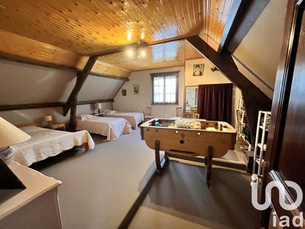 Longère 8 pièces de 217 m² à Chalmoux (71140)