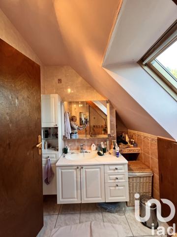 Longère 8 pièces de 217 m² à Chalmoux (71140)