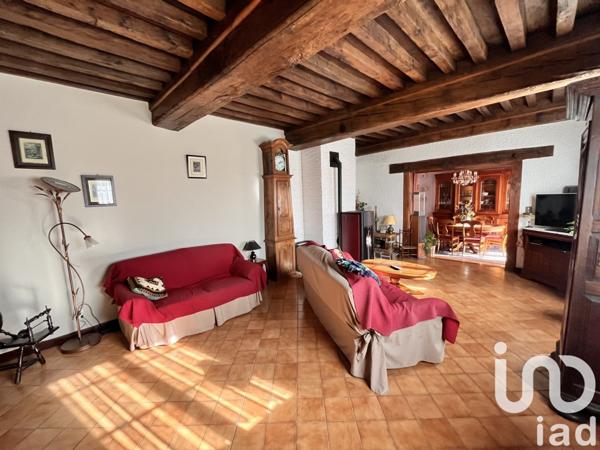 Longère 8 pièces de 217 m² à Chalmoux (71140)