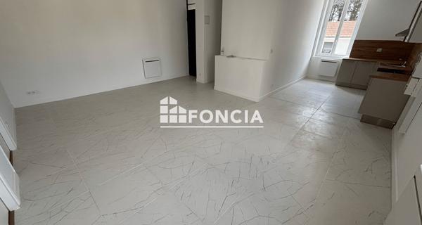 Location Appartement 3 pièces 68.4 m² - Lyon 69003
