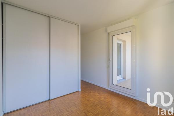 Appartement 2 pièces de 49 m² à Montrouge (92120)