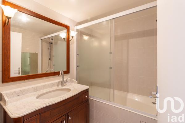 Appartement 2 pièces de 49 m² à Montrouge (92120)