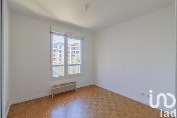 Appartement 2 pièces de 49 m² à Montrouge (92120)