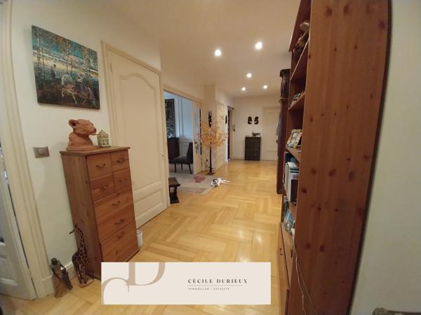 Appartement 5 pièces - 137 m² Exclusivité efficity