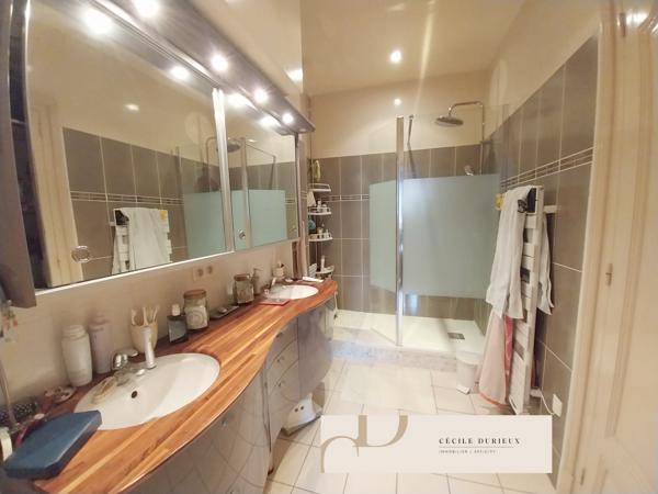 Appartement 5 pièces - 137 m² Exclusivité efficity