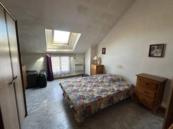 Ensemble de 2 maisons à rénover au cœur du village d’ECUELLES (MORET-LOING-ET-ORVANNE)