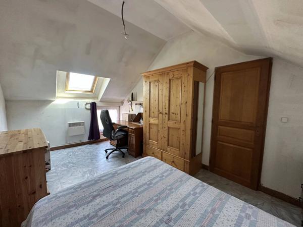 Ensemble de 2 maisons à rénover au cœur du village d’ECUELLES (MORET-LOING-ET-ORVANNE)