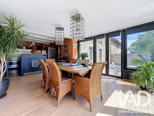 Maison à vendre 9 pièces 251,2 m² Marsac-en-Livradois