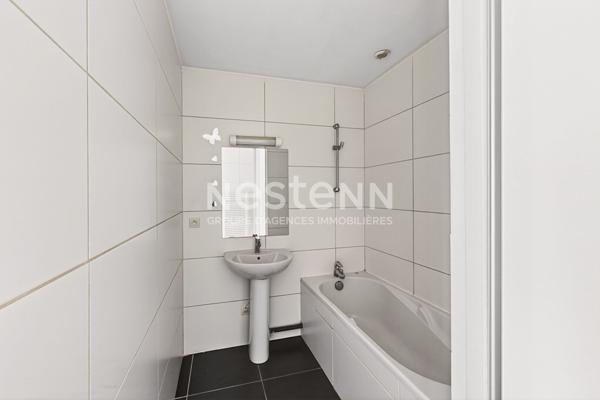 APPARTEMENT DE STANDING AVEC PLACE DE STATIONNEMENT SECTEUR PREFECTURE