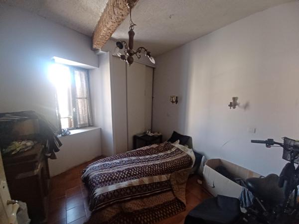immeuble  85m2 3 appartements