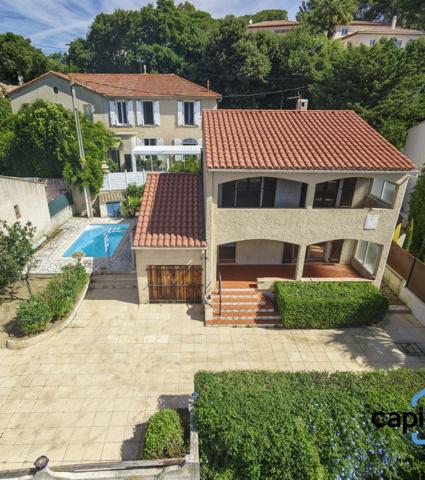 La Seyne sur mer/proche Six fours Villa de 100m2 au calme, piscine, garage, belle vue.