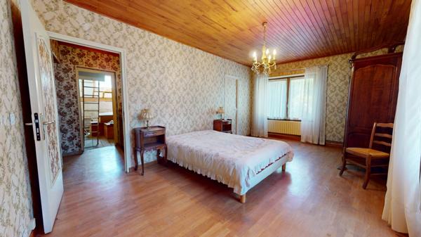 Maison Chilly 5 pièce(s) 114.39 m² Hab (463 m2 au sol).