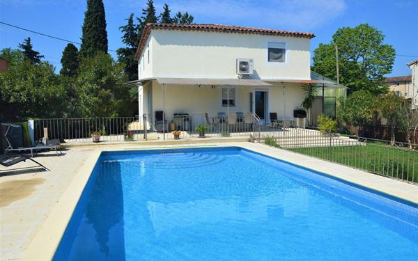 Maison à vendre    9 pièces • 208 m2 Vernègues