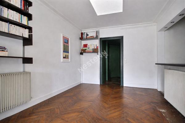 Appartement Paris 2/3 pièces de 47.90 m2 - 2 balcons