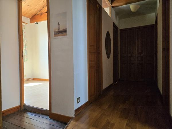 Maison 8 pièce(s) 6 chambre(s) 155 m²