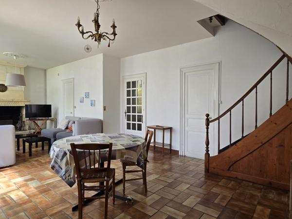 Maison 8 pièce(s) 6 chambre(s) 155 m²
