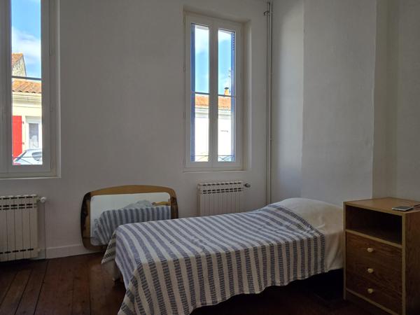 Maison 8 pièce(s) 6 chambre(s) 155 m²