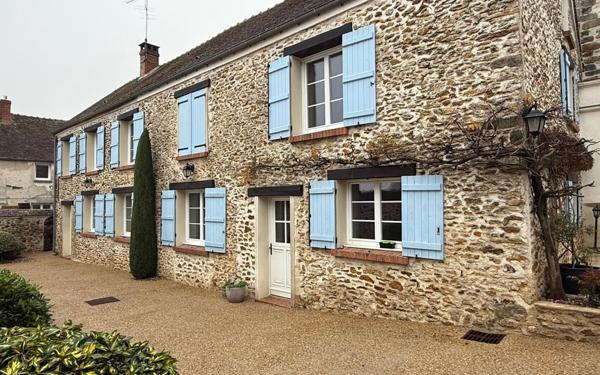 Maison à vendre    6 pièces • 160 m2 Jouy-le-Châtel