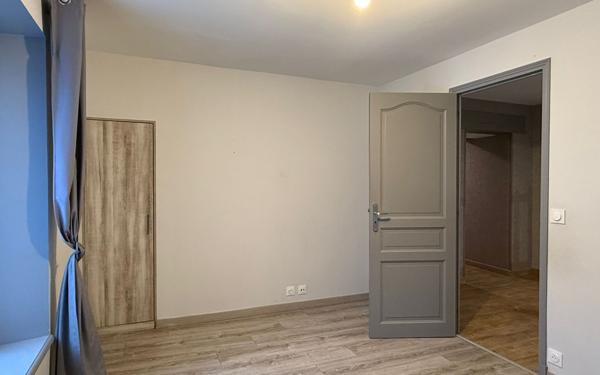 Maison à vendre    6 pièces • 160 m2 Jouy-le-Châtel