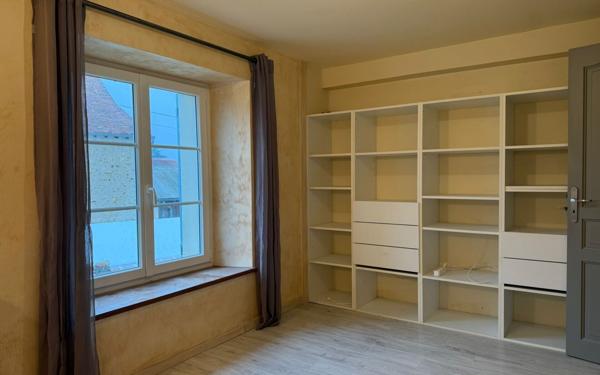 Maison à vendre    6 pièces • 160 m2 Jouy-le-Châtel