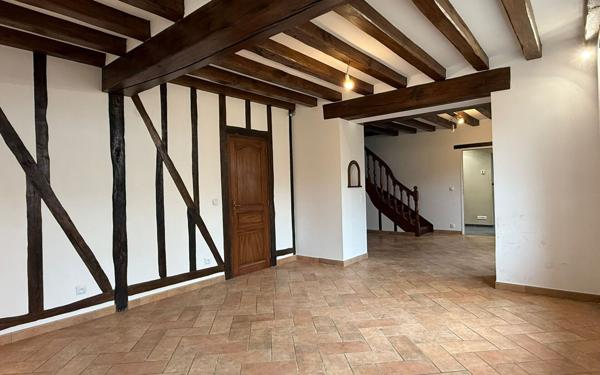 Maison à vendre    6 pièces • 160 m2 Jouy-le-Châtel