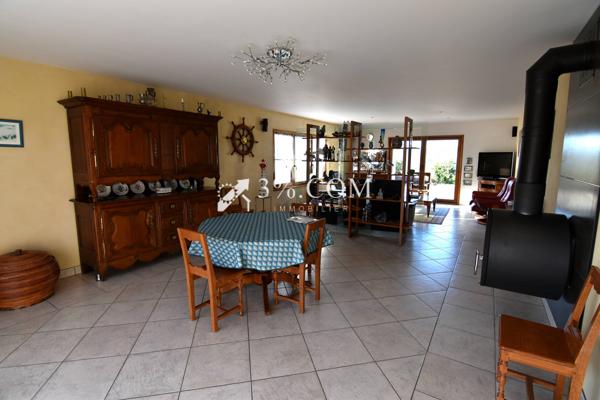 FEREL, MAGNIFIQUE PROPRIÉTÉ DE 11 PIÈCES DE 178² "CLASSEE B" AVEC ANNEXES SUR TERRAIN DE 1500 M² Férel (56130)