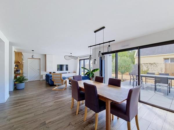LANESTER : Superbe maison contemporaine située dans un dans quartier recherché