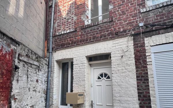 Maison à vendre    2 pièces •  Saint-Quentin