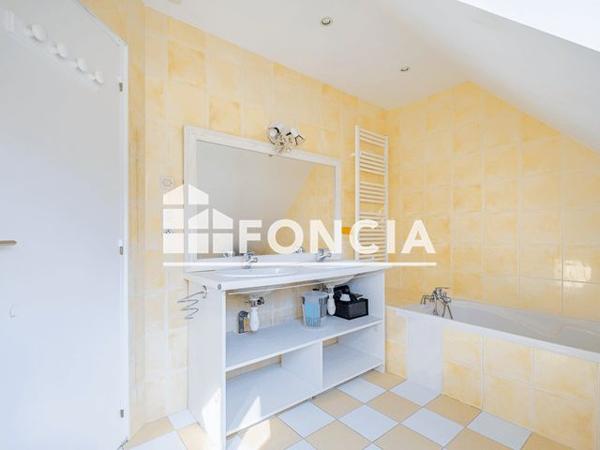 À vendre Maison 7 pièces 185 m² - Saint-nazaire 44600