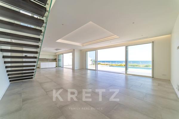 Villa d'exception en première ligne sur la plage