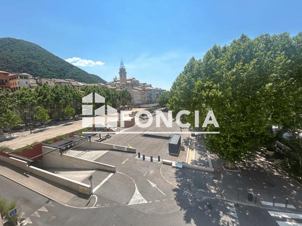 Location Appartement meublé 2 pièces 49.83 m² - 7 PLACE DU GENERAL DE GAULLE Digne Les Bains 04000