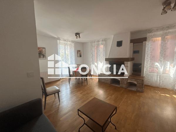 Location Appartement meublé 2 pièces 49.83 m² - 7 PLACE DU GENERAL DE GAULLE Digne Les Bains 04000
