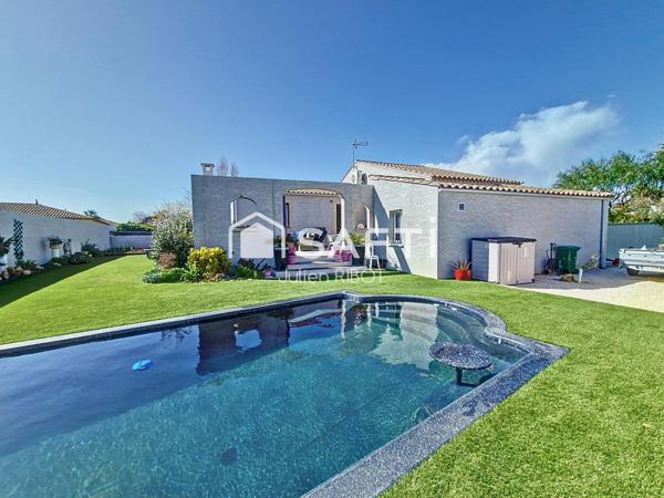Maison T5 4 chambres 117 m² piscine
