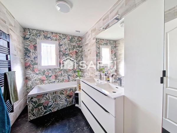 Maison T5 4 chambres 117 m² piscine