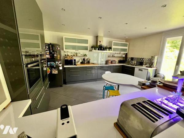 Maison familiale 8 pièces – 250 m² – Saint-Witz