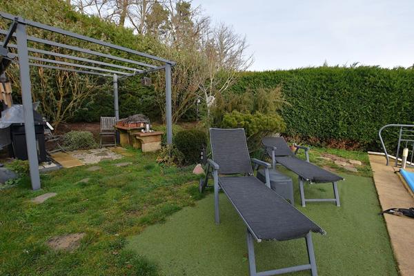 Maison familiale 140 m² avec piscine – Cadre verdoyant et vue dégagée LA CHAPELLE D'AUREC (43)