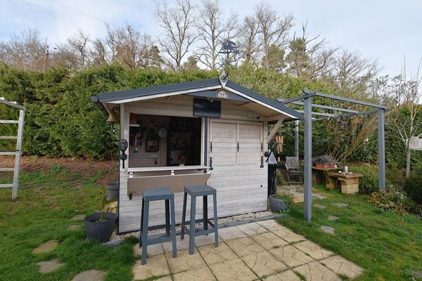 Maison familiale 140 m² avec piscine – Cadre verdoyant et vue dégagée LA CHAPELLE D'AUREC (43)