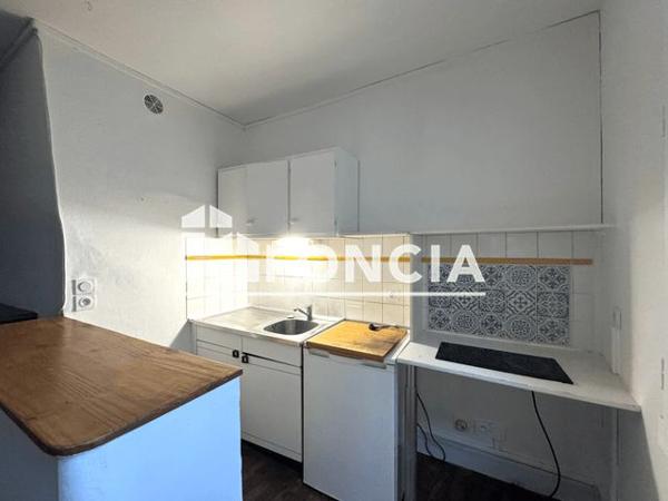 Location Studio 27.87 m² - 22 RUE RALLIER DU BATY Rennes 35000