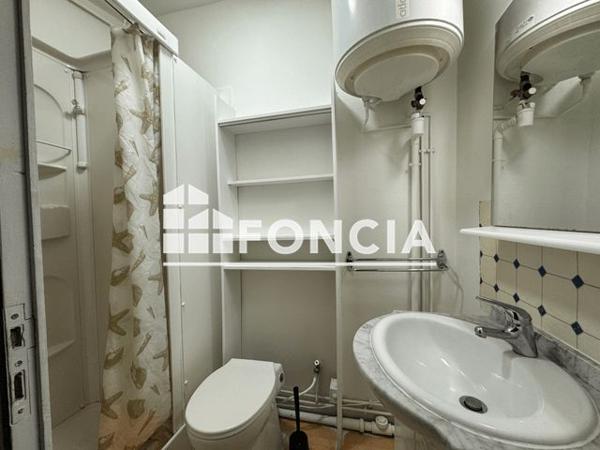 Location Studio 27.87 m² - 22 RUE RALLIER DU BATY Rennes 35000