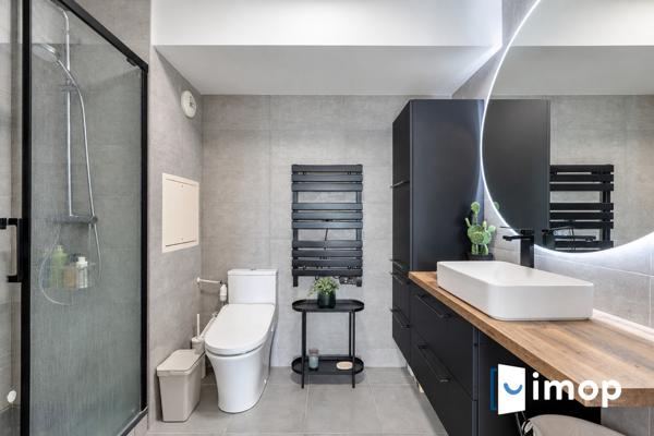 4 PIÈCES – 3 CHAMBRES – TERRASSE DE 45 M² – 2 PARKINGS