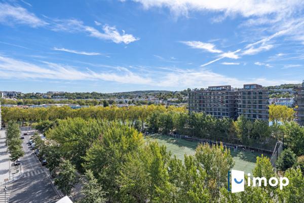 4 PIÈCES – 3 CHAMBRES – TERRASSE DE 45 M² – 2 PARKINGS