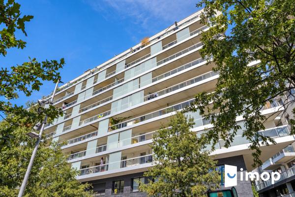 4 PIÈCES – 3 CHAMBRES – TERRASSE DE 45 M² – 2 PARKINGS