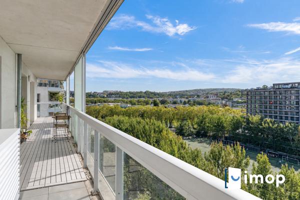 4 PIÈCES – 3 CHAMBRES – TERRASSE DE 45 M² – 2 PARKINGS