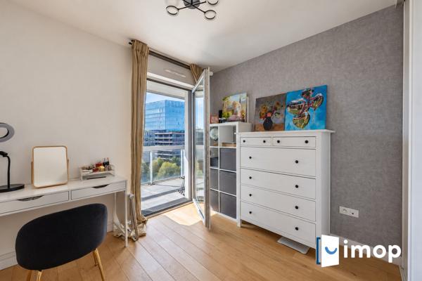 4 PIÈCES – 3 CHAMBRES – TERRASSE DE 45 M² – 2 PARKINGS