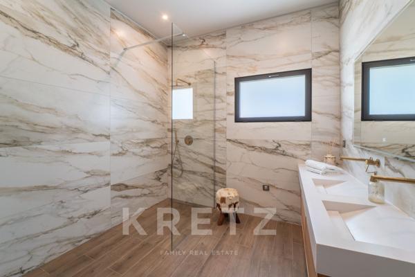 PROCHE AIX-EN-PROVENCE I VILLA CONTEMPORAINE DE PLAIN-PIED AU FORT POTENTIEL
