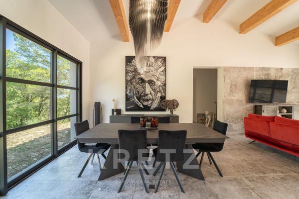 PROCHE AIX-EN-PROVENCE I VILLA CONTEMPORAINE DE PLAIN-PIED AU FORT POTENTIEL